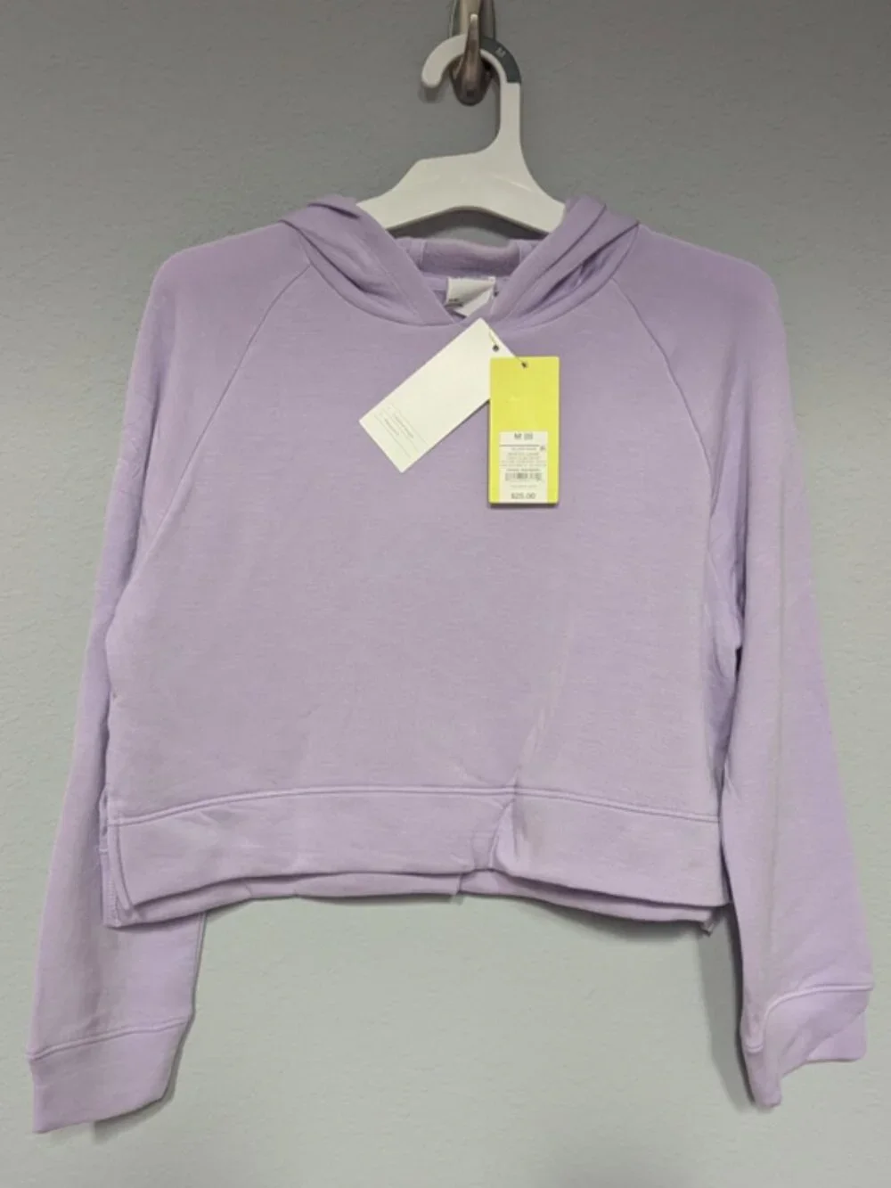NWT All In Motion Girls Lavender Cropped Pullover Hoodie Size M (8)